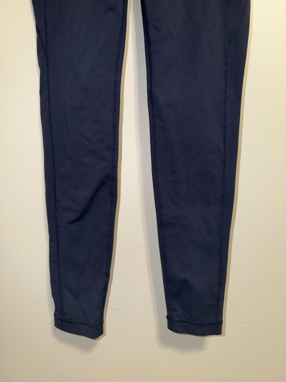 Athleta Navy Blue High Rise 7/8 Leggings Size Medium M Tight Yoga Athletic Gym - Picture 5 of 7